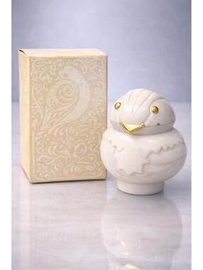 Avon 1972 Snowbird Sonnet Cream Sachet Figural Jar With Box, 2x3”